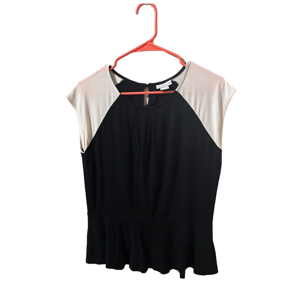 Liz Claiborne Peplum top 🖤🖤